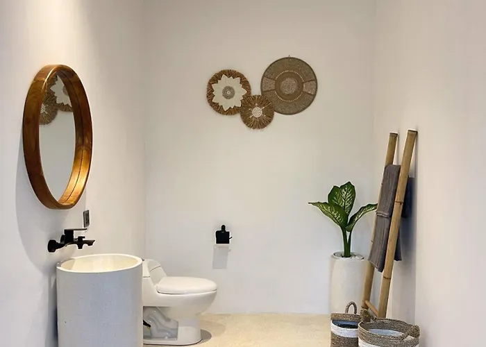 Tara - 2br Pool, Gym & Ice Bath 別荘 ウルワツ